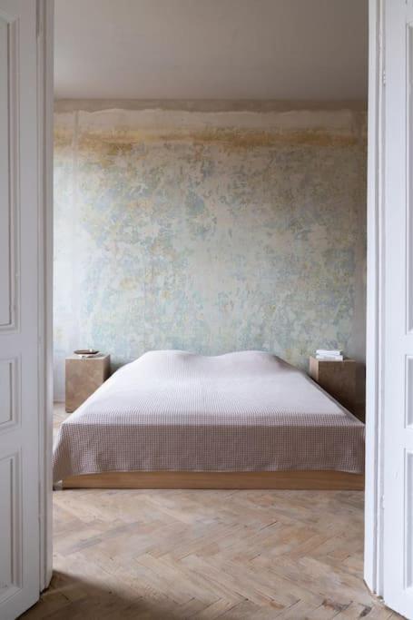 Authentic 1 Bd Old Town Apartment By Hostlovers Kaunas Eksteriør bilde