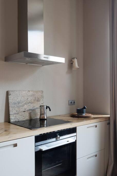 Authentic 1 Bd Old Town Apartment By Hostlovers Kaunas Eksteriør bilde