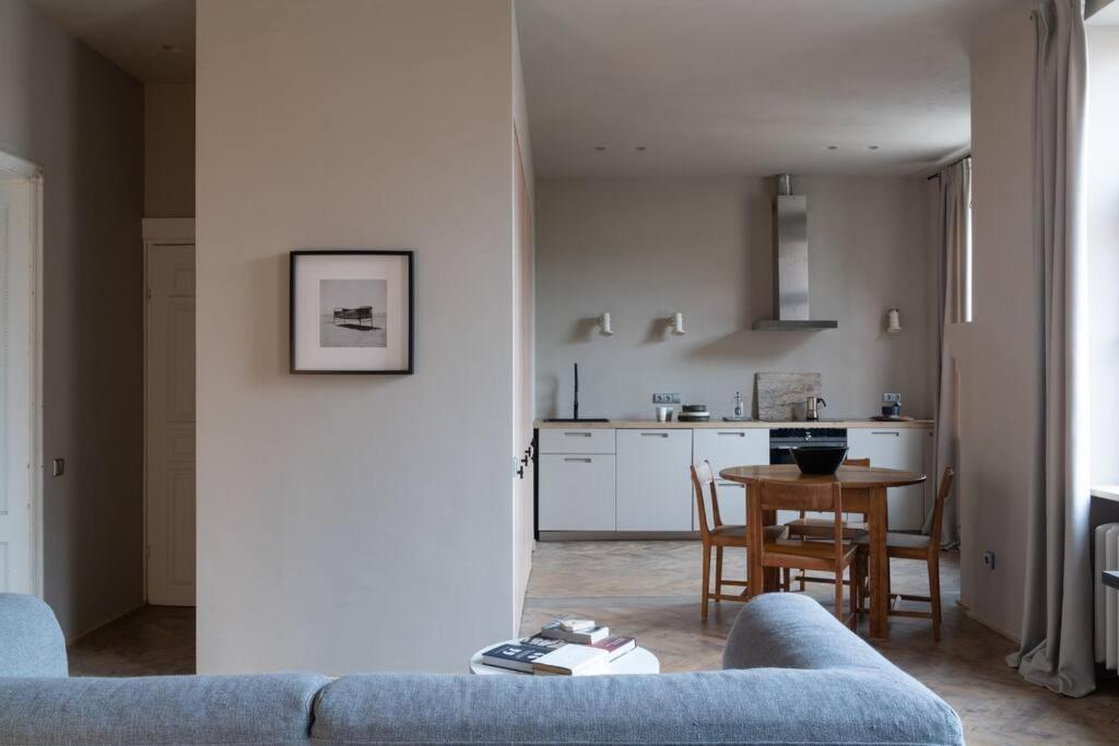 Authentic 1 Bd Old Town Apartment By Hostlovers Kaunas Eksteriør bilde